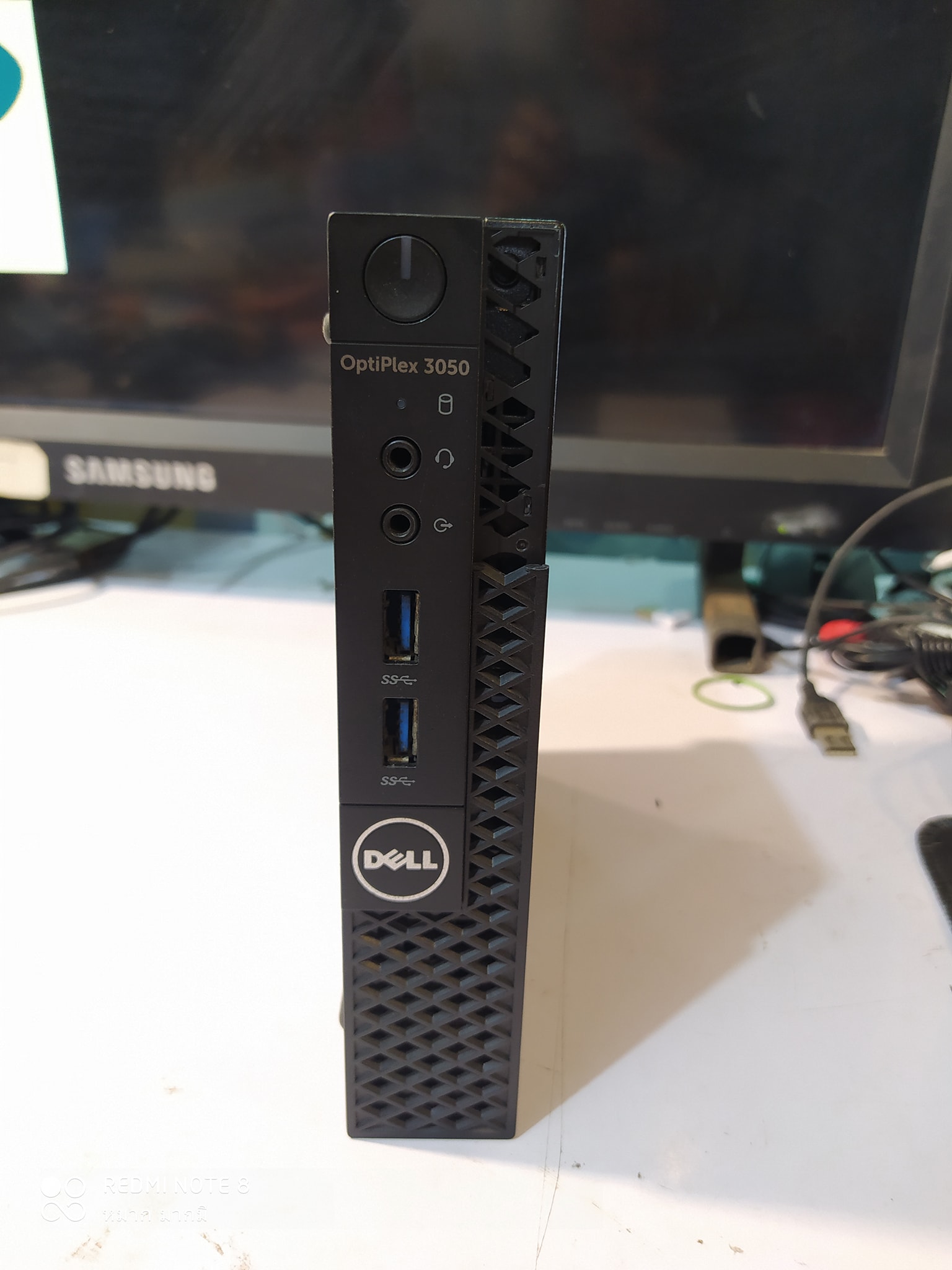 Dell PC Optiplex 3050  ซีพียู Intel Core i5-7500T 2.7 GHz  การ์ดจอ intel HD Graphics 630  แรม 4 GB   SSD 256 GB  Display HDMI VGA  USB  Lan Wifi  อุปกรณ์ สายชาท คีย์บอร์ด เม้าส์  ประกันตัวเครื่อง 3 เดือน  ดูเเลหลังการขายตลอดอายุเครื่อง  วีดีโอ รีวิว ตามลิ้งค์ด้านล่างนี้เลยครับ  ราคาที่  6,500 บาท เก็บปลายทางโอนมัดจำ 500 บาท  ธ.กสิกรไทย 155-235-062-2 จักรินทร์ มากมี ------------------------------------ Face : หมาก มากมี โทร : 0872078533 Line : mark0872078533 ร้าน : ไอที อิเล็กทรอนิกส์ 2 160/70 ถ.เติบศิริ ต.อุทัยใหม่ อ เมือง จ อุทัยธานี 61000 รูปที่ 4