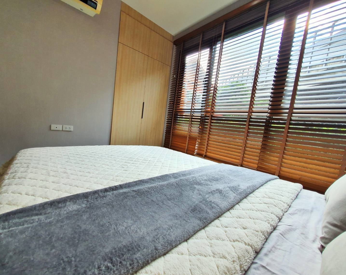 The Base Park West fully furnished pleasant peaceful BTS On Nut รูปที่ 1