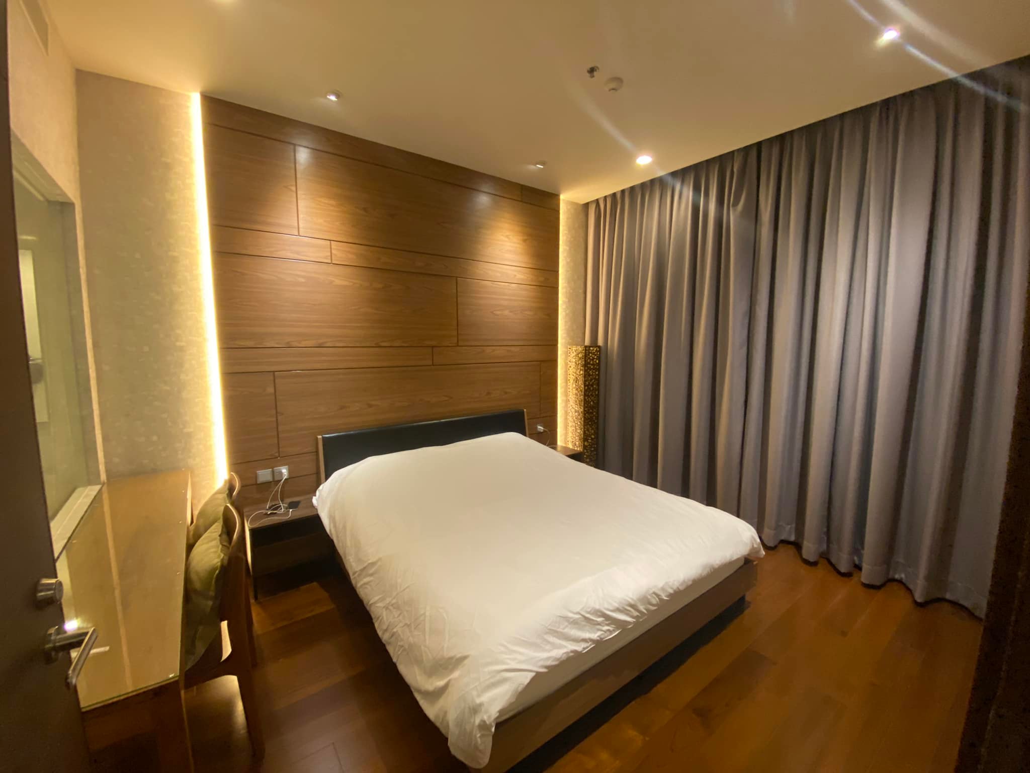 Quattro Thonglor safe private 8th floor BTS Thonglor รูปที่ 1