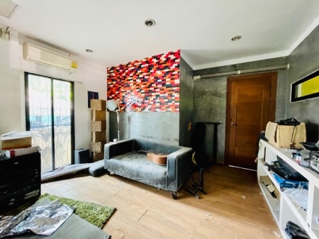 ขาย บ้านเดี่ยว รามอินทรา 14 แยก 8 ขนาด 420 ตรม. 181 ตร.วา ติดคลอง ตกแต่งสไตล์ loft บรรยากาศเหมือนอยู่รีสอร์ท ใกล้สถานีมัยลาภเพียง 600 ม รูปที่ 5