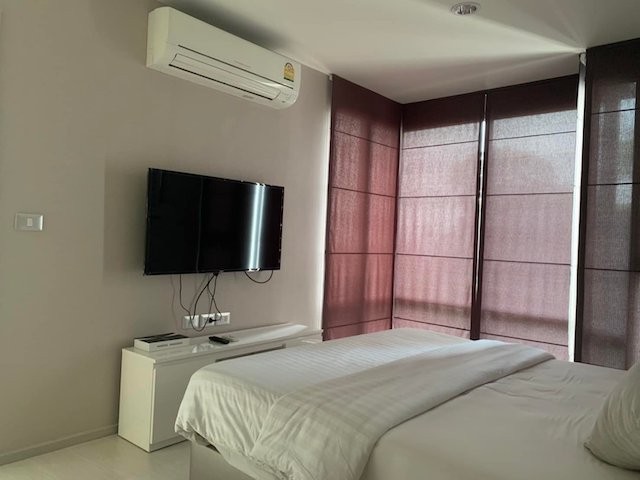 Rhythm Sukhumvit 42 cozy convenient spacious BTS Ekkamai รูปที่ 1