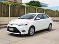 TOYOTA NEW VIOS 1.5 E ปี 2014 เกียร์AUTO ฟรีดาวน์ รถเก๋ง สีขาว วีออส รถมือสอง 