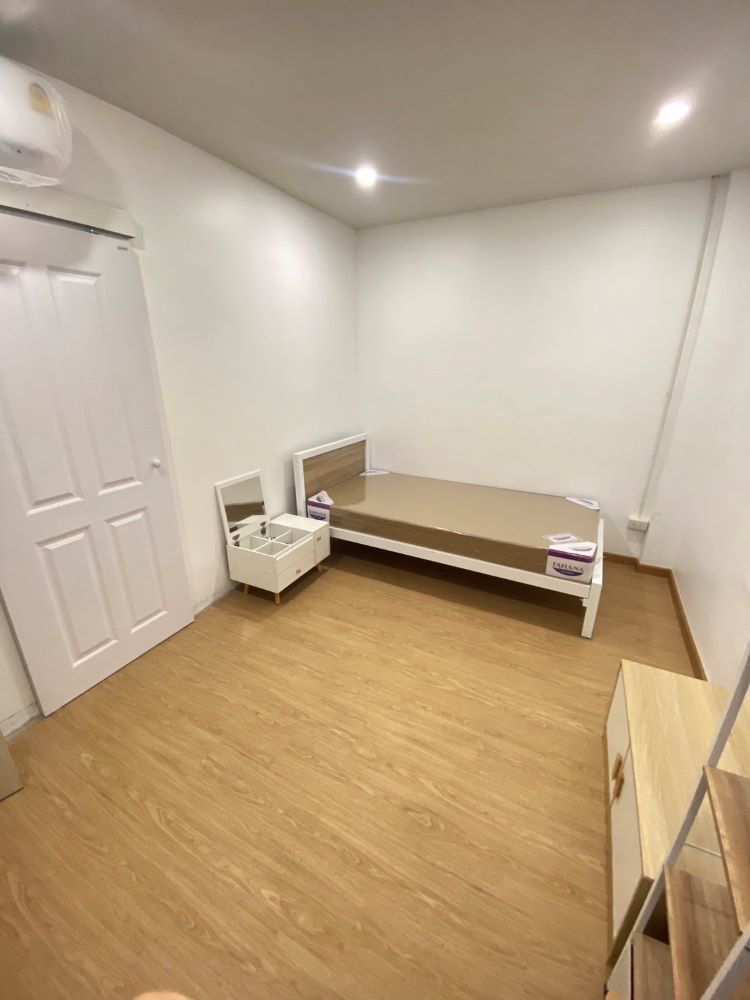ห้องพักสตรี บ้านแสนดี ซอยรามคำแหง43 รูปที่ 3