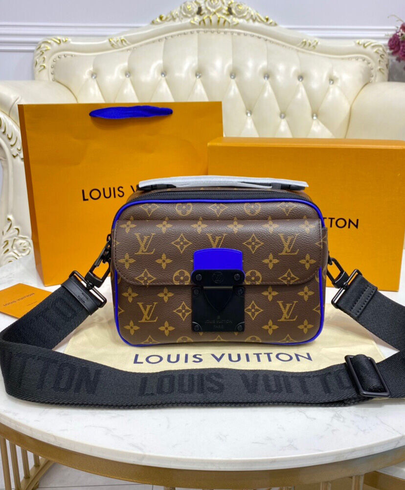 รุ่นใหม่ชนชอป Louis Vuitton S Lock Messenger รุ่เกรดงานออริ (เกรดงานดีที่สุด) รูปที่ 1