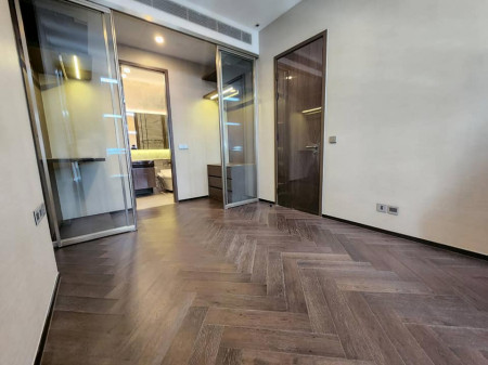 ขายขาดทุน คอนโด The Esse สุขุมวิท 36 ห้องใหม่ 1 ห้องนอน 1 ห้องน้ำ 43.25 ตรม. ชั้น 32 ใกล้ทองหล่อ รูปที่ 4