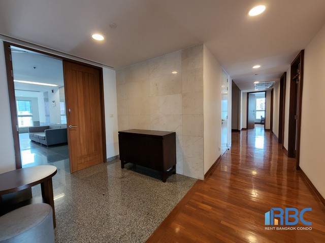 Chotiyakorn Apartment Pet friendly, ideal for big families, near BTS Asoke รูปที่ 1