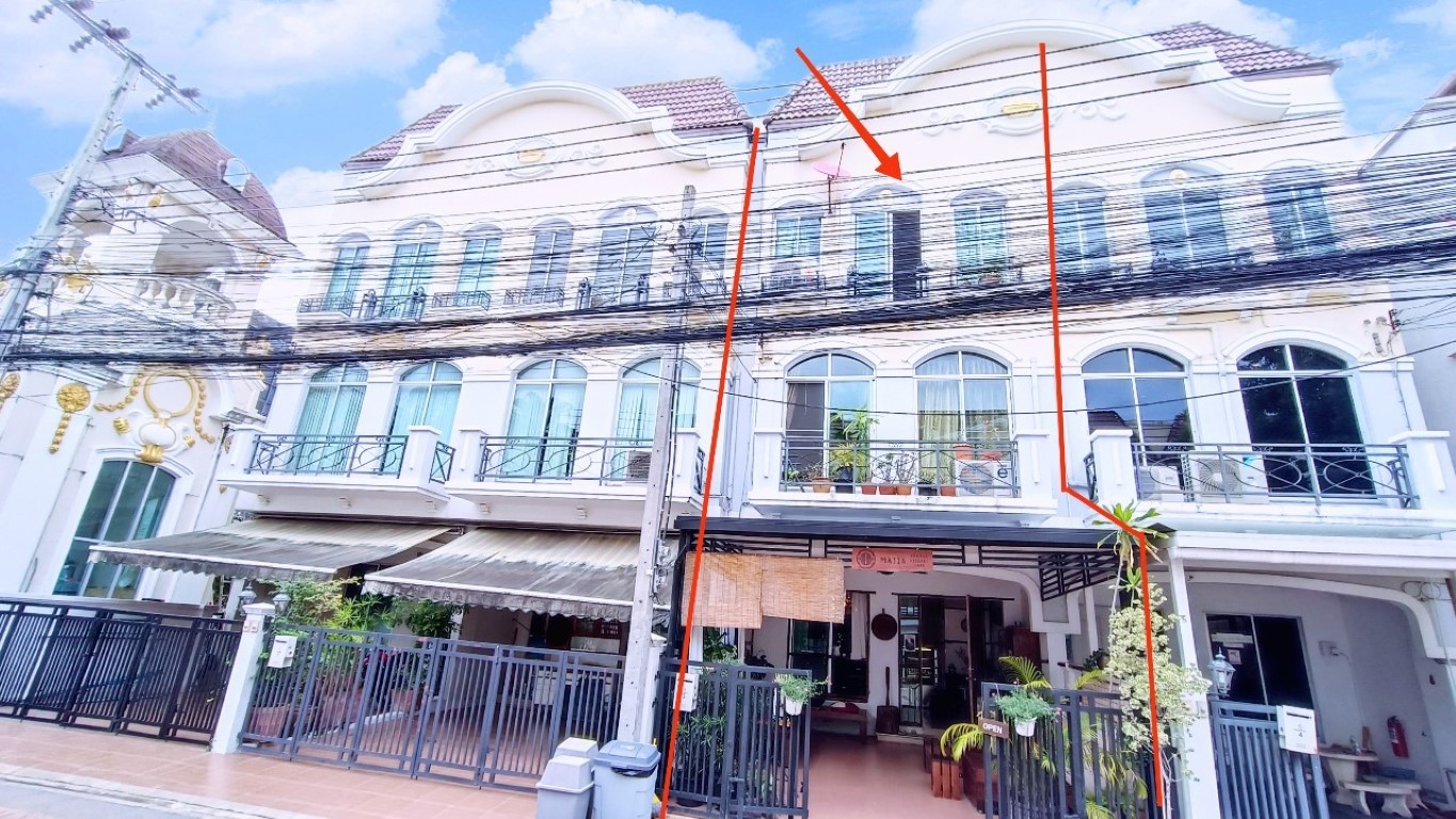 ขายบ้าน ทาวน์โฮม บ้านกลางเมือง The Royal Monaco ถนนศรีนครินทร์ 24 ใกล้รถไฟฟ้า รูปที่ 1