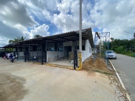 ขายบ้านใหม่ ราคาหลักเเสน จำนวนจำกัด ใกล้สี่เเยกสาริกา - สนามบิน ตรัง รูปที่ 2
