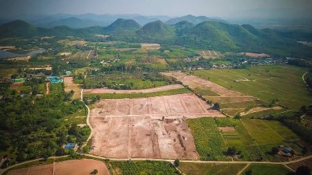 ขาย ที่ดิน ฟรีค่าโอนหนองพลับ หัวหิน 100 ตร.วา ไฟฟ้า ท่อระบายน้ำในโครงการ  สาธารณูปโภคครบวงจร รูปที่ 2