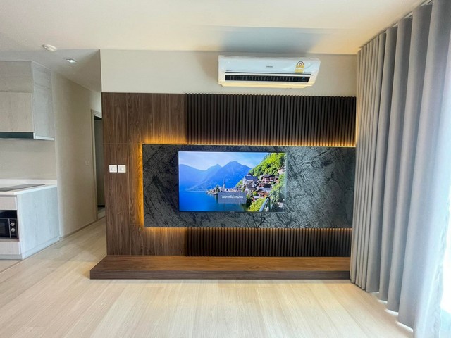 Life One Wireless Condo, luxury condo on Wireless Road, near Central Embassy and BTS Ploenchit รูปที่ 1