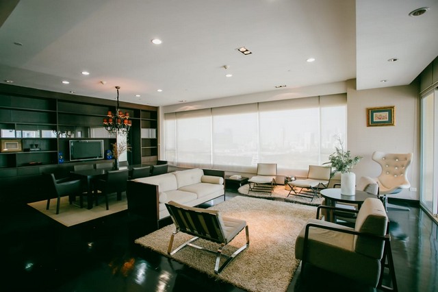 Luxury Wilshire Penthouse 3Beds4Baths Quiet Spacious With 368 sqm. For Sale At Phrompong BTS รูปที่ 1