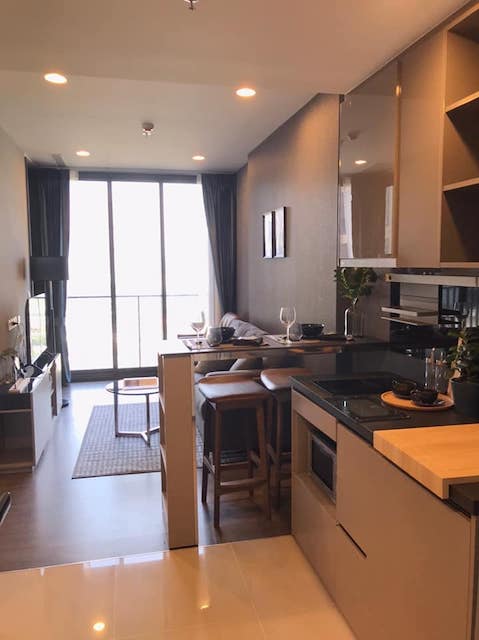 Oka Haus Sukhumvit 36 nice clean 15th floor BTS Thonglor รูปที่ 1