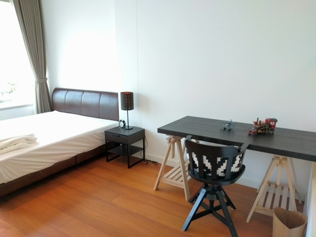 Luxury Condo close to Centralworld 2Beds2Baths Near Rajdamri BTS รูปที่ 1