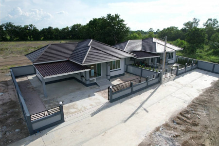 ขายบ้านพร้อมที่ดิน 64 ตรว. ซอยวัดดอนทอง ติดถนนคอนกรีต ใกล้โลตัสพนมสารคาม จ.ฉะเชิงเทรา รูปที่ 4