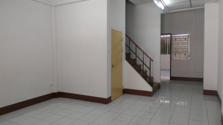 ขาย ทาวน์โฮม เดินทางสะดวก หมู่บ้านสิรารมย์ 3 144 ตรม. 18 ตร.วา รูปที่ 5