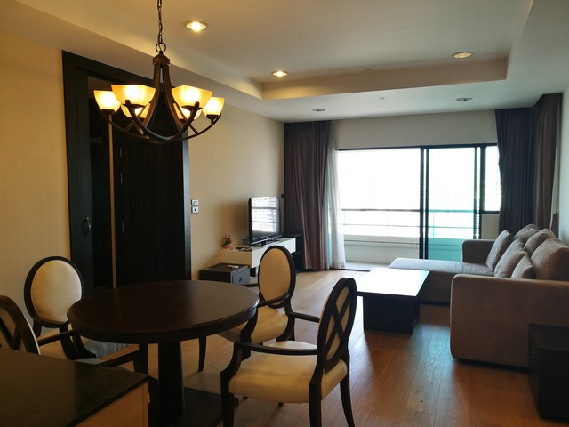 High rise condo!! Sathorn Garden near BTS Sala Daeng รูปที่ 1