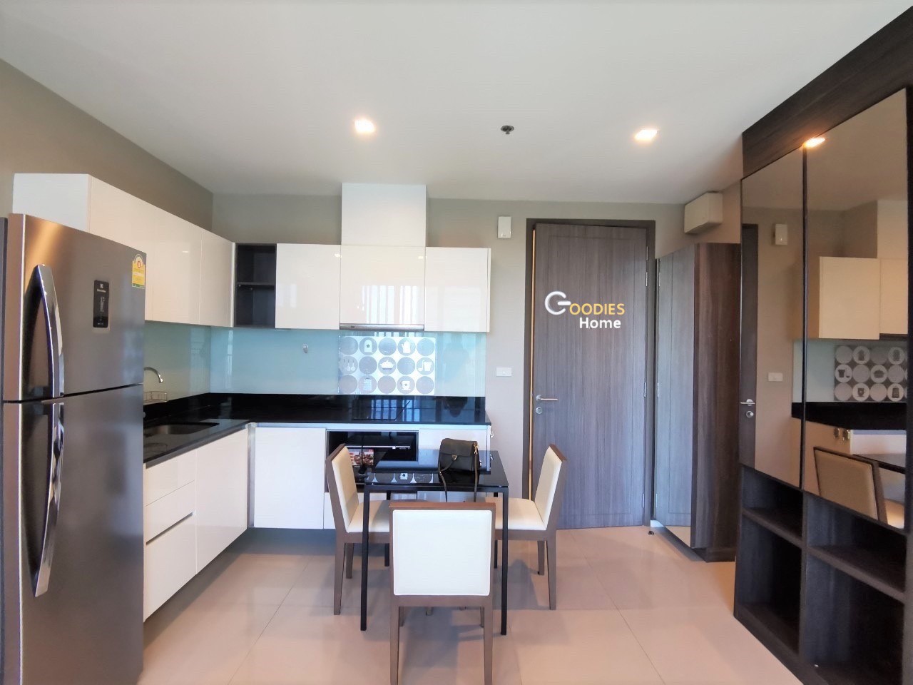 ให้เช่า ควินน์ คอนโด รัชดา   ใกล้ MRT สุทธิสาร  Fully Furnished รูปที่ 1