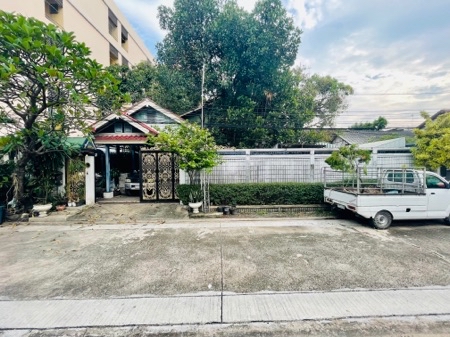 ขาย ที่ดิน ปรีดีพนมยงค์ 14 มีสุวรรณ 3 แยก 5 ขนาด 106 ตร.วา ใกล้ MRT พระโขนง รูปแปลงสี่เหลี่ยมสวย เหมาะสร้างบ้านอยู่อาศัย รูปที่ 3