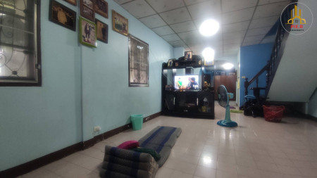 ทาวน์เฮาส์ 2 ชั้น หมู่บ้านฉัตรเกล้าวิลล่า นวมินทร์153(หลังมุม) รูปที่ 5