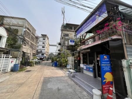 ขาย ทาวน์เฮ้าส์ 19ตารางวา พร้อมกิจการ Nim Express ใกล้สถานีรถไฟฟ้า รูปที่ 4