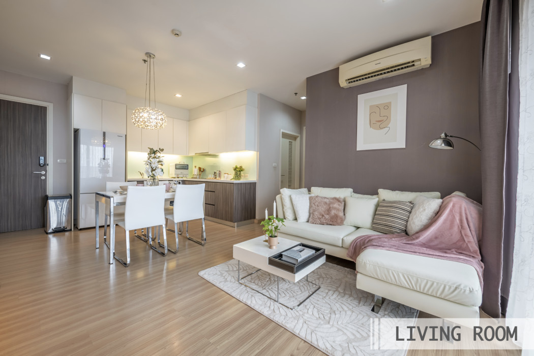 ขาย คอนโด วิวรถไฟฟ้าและแม่น้ำบางส่วน URBANO ABSOLUTE 74.28 ตรม. ตกแต่งพร้อมเข้าอยู่ รูปที่ 2