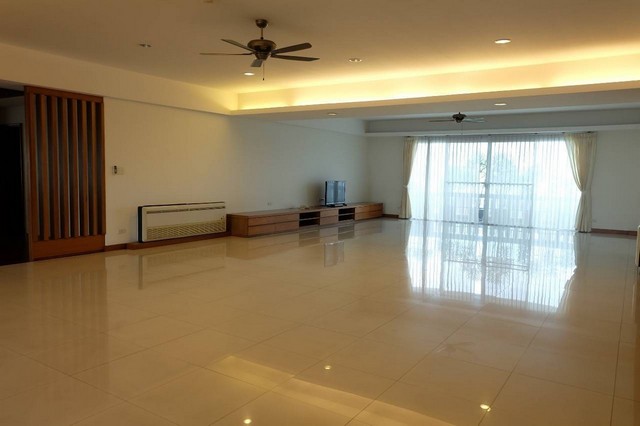 Big unit available!!!! at Tree View Yen Akard near MRT Klong Toei รูปที่ 1