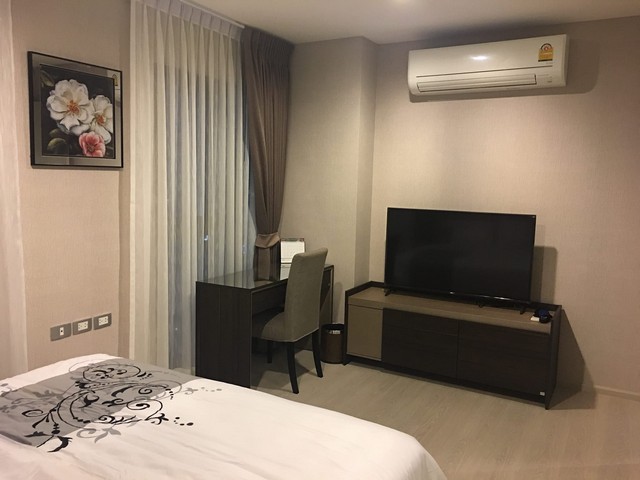 Beautiful unit with 1 bedroom at Rhythm 36-38 near BTS Thonglor รูปที่ 1