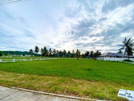 ขาย ที่ดิน โฉนดครุฑแดงชะอำ 100 ตร.วา ใกล้หาดชะอำ ใกล้แหล่งท่องเที่ยว รูปที่ 3