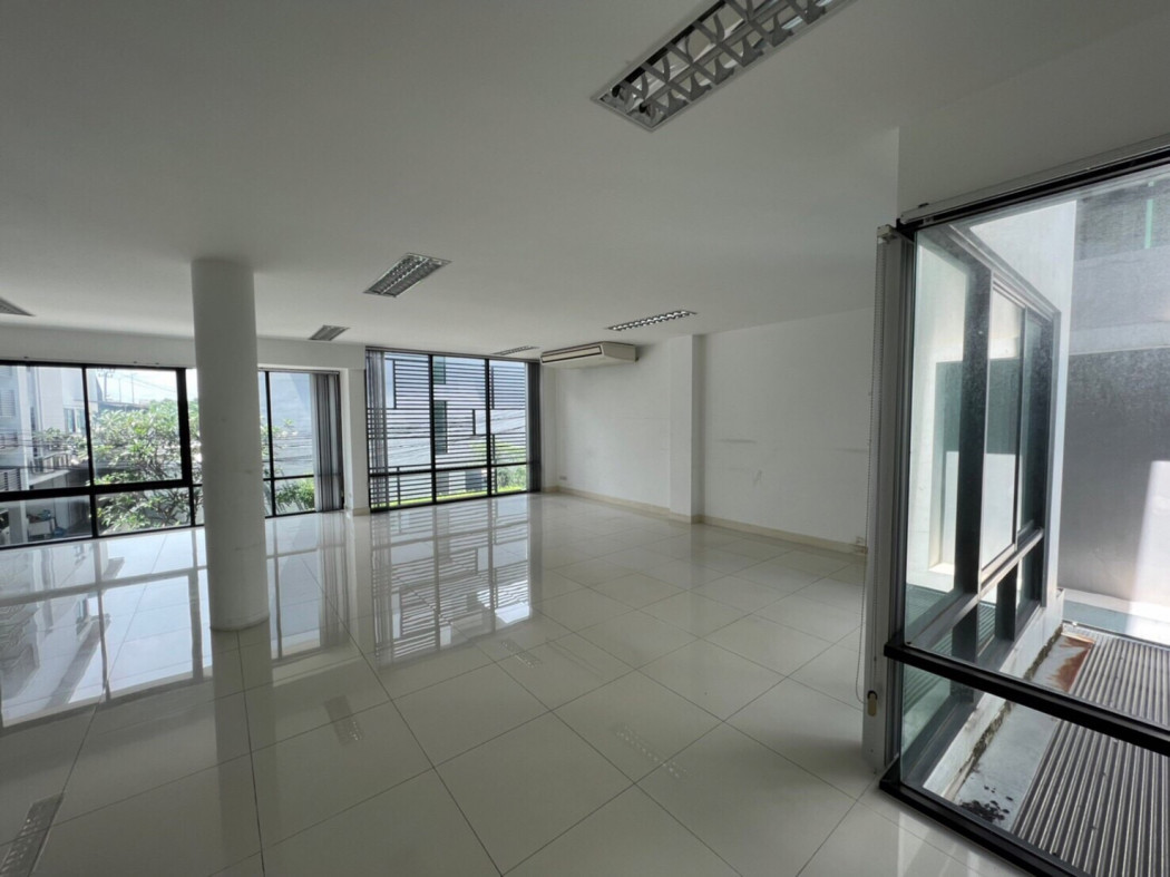 ให้เช่า Home Office พระราม9 สวนหลวง ใกล้ The Nine 8 ห้องนอน 5 ห้องน้ำ รูปที่ 6