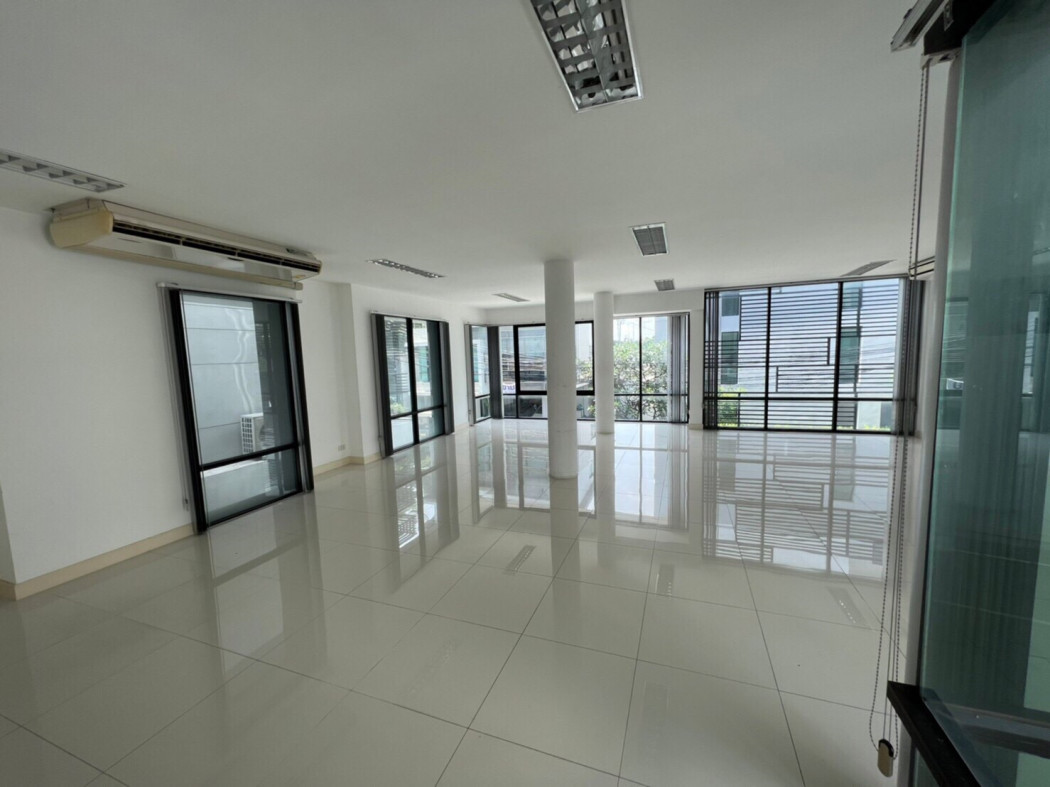 ให้เช่า Home Office พระราม9 สวนหลวง ใกล้ The Nine 8 ห้องนอน 5 ห้องน้ำ รูปที่ 5