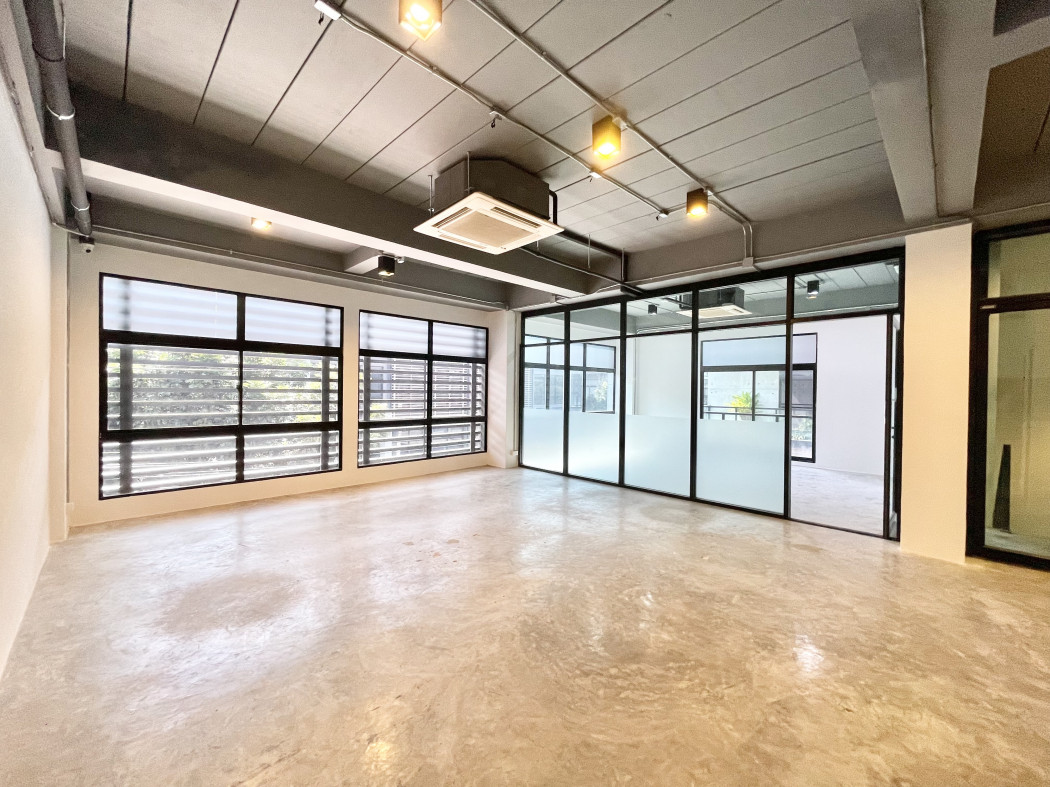 ให้เช่า ออฟฟิศ 4 ชั้น Town In Town ศรีวรา ตกแต่งสไตล์ Loft ใกล้พระราม9 เอกมัย รูปที่ 5