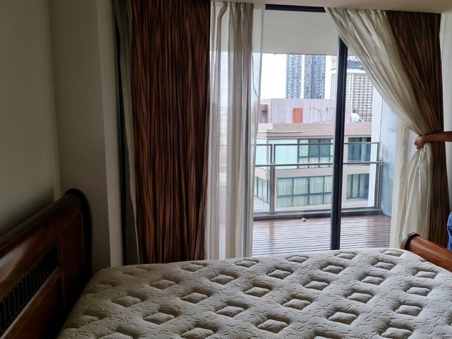 A beautiful unit available now!! at The Met near BTS Chong Nonsi รูปที่ 1