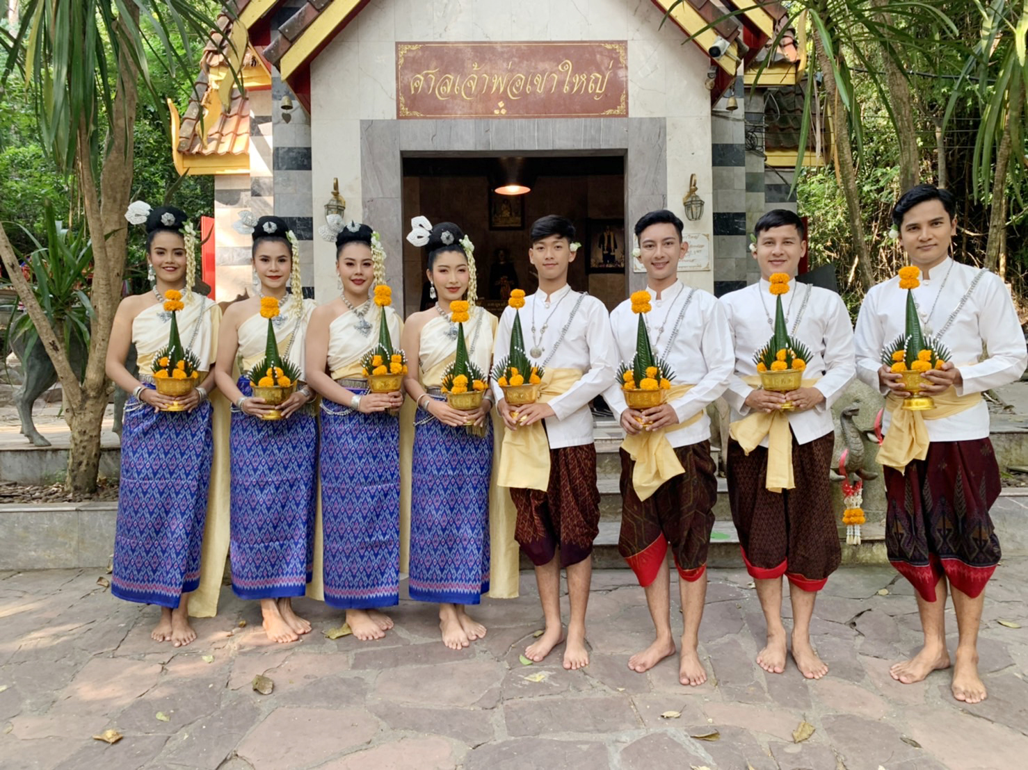 บริการรำแก้บน ศาลเจ้าพ่อเขาใหญ่ โคราช ปากช่อง รูปที่ 4