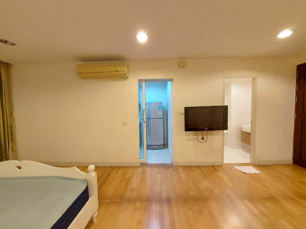 ให้เช่า คอนโด ห้องกว้าง เดอะ ฟายน์ แอท ริเวอร์ คอนโดมิเนียม 35 ตรม. ครัวแยก มีประตูกั้น รูปที่ 2
