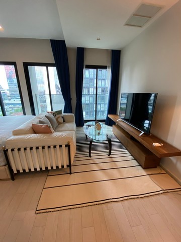 A luxury condo with private lift!!! at Noble Ploenchit, BTS Ploenchit รูปที่ 1