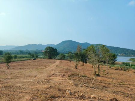 ขาย ที่ดิน ภูเขาล้อมรอบ360องศาแม่ประจันต์เลคไซด์วิว เฟส2 242 ตร.วา ที่ดินมังกร ใกล้ชิดธรรมชาติ 
วิวเขื่อนแม่ประจันต์ รูปที่ 5