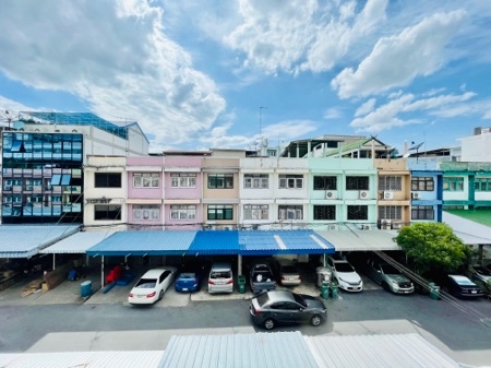 ขาย ทาวน์โฮม เจริญกรุง 107 แฉล้มนิมิตร 2 พระราม 3 ขนาด 150 ตรม. 15 ตร.วา สุดยอดทำเลใจกลางเมือง ทำใหม่อย่างสวย มีที่จอดรถ เหมาะทำโฮมออฟฟิศ รูปที่ 9