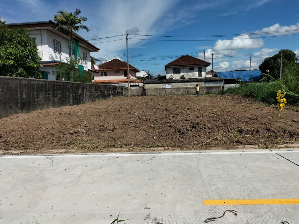 ขาย ที่ดิน ถมแล้ว ที่ดินชอยปลาหมึก บางบัวทอง 99 ตร.วา ติดถนนคอนกรีตหน้า-หลัง รูปที่ 2