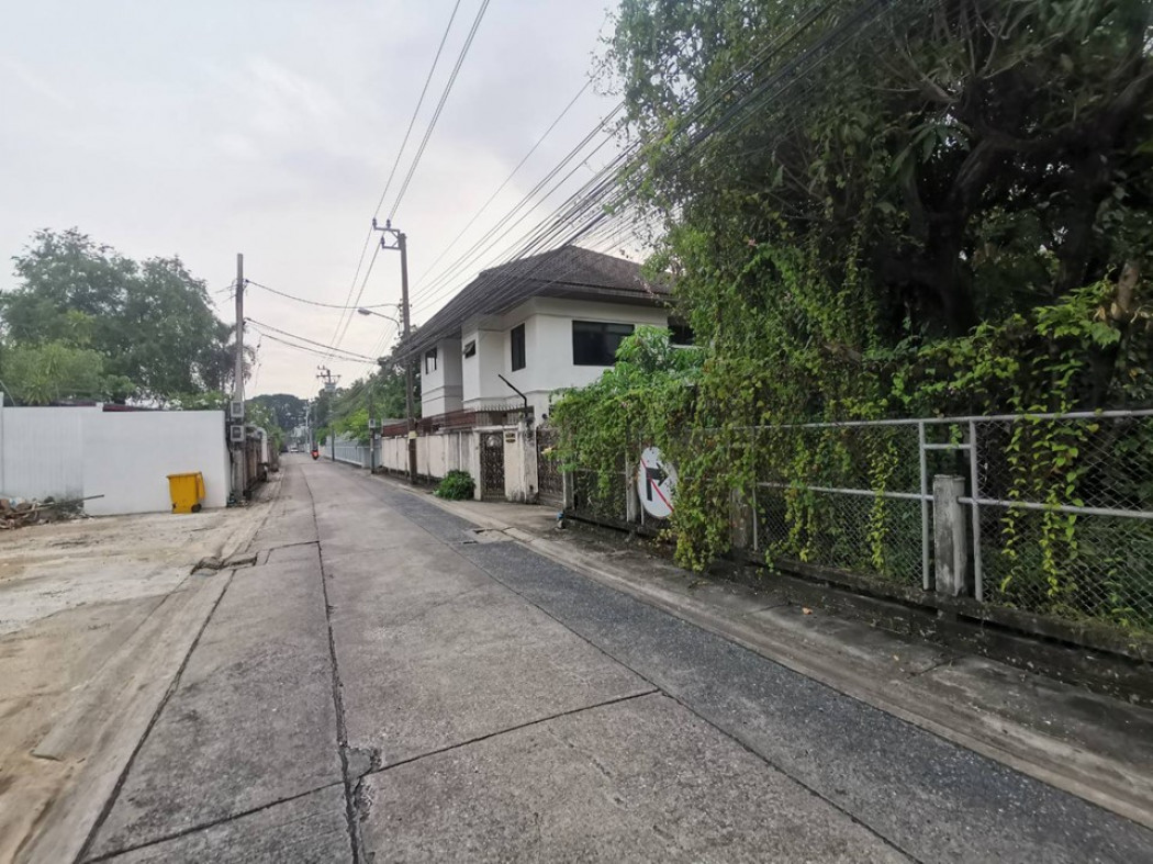 ขาย ที่ดิน ซอยอารีย์ 3 ขนาด 200 ตร.วา ใกล้ BTS อารีย์ แค่ 550 เมตร เหมาะสร้างบ้าน ออฟฟิศ อพาร์ตเมนต์ รูปที่ 4