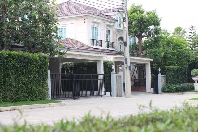 CC 1269 for rent  luxury house  near Central Eastville  Nawamin area  luxury furniture รูปที่ 1