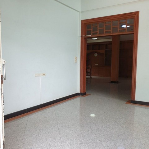 Single house for rent around Ladprao93 near MRT Mahad Thai รูปที่ 1