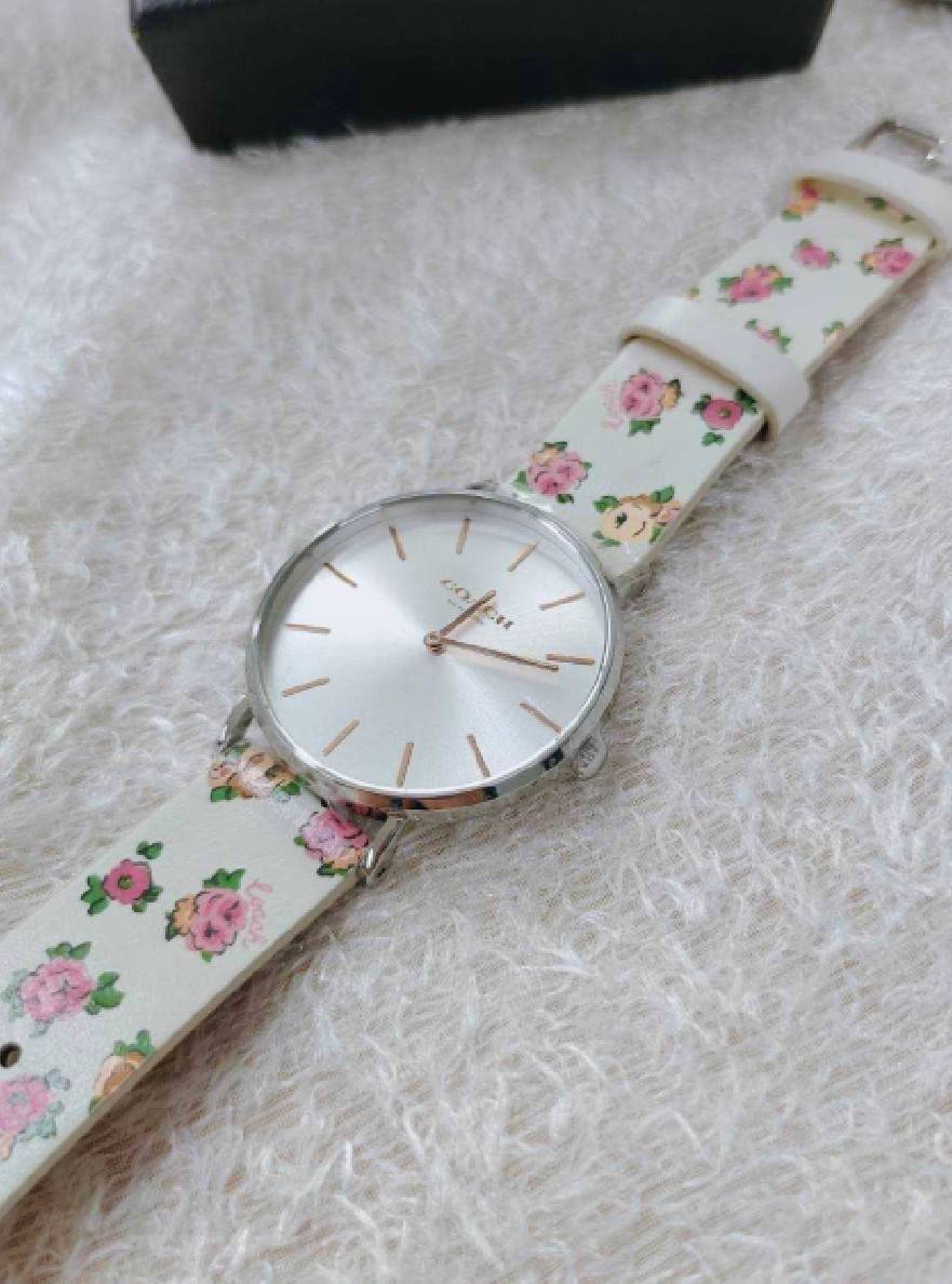 COACH รุ่น CO14503297 Perry นาฬิกาผู้หญิง สีขาว รูปที่ 3