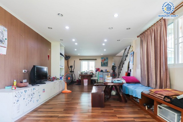 บ้าน กฤษดานคร แจ้งวัฒนะ พท. 55 sq.wa 4BEDROOM2น้ำ ไม่ไกลจาก เซ็นทรัลแจ้งวัฒนะ, โรบินสันศรีสมาน, เมเจอร์ปากเกร็ด, เมืองทองธานี ทำเล-ดี นนทบุรี    รูปที่ 1