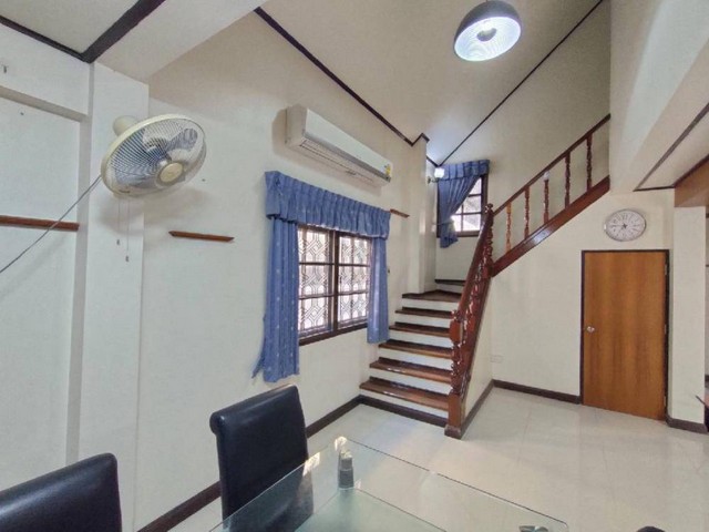 SALE บ้าน กฤษดานคร 16 4100000 THB 4 BEDROOM 3 Bathroom 60 ตร.ว. 0 NGAN 0 RAI   สะดวกสบาย รูปที่ 1