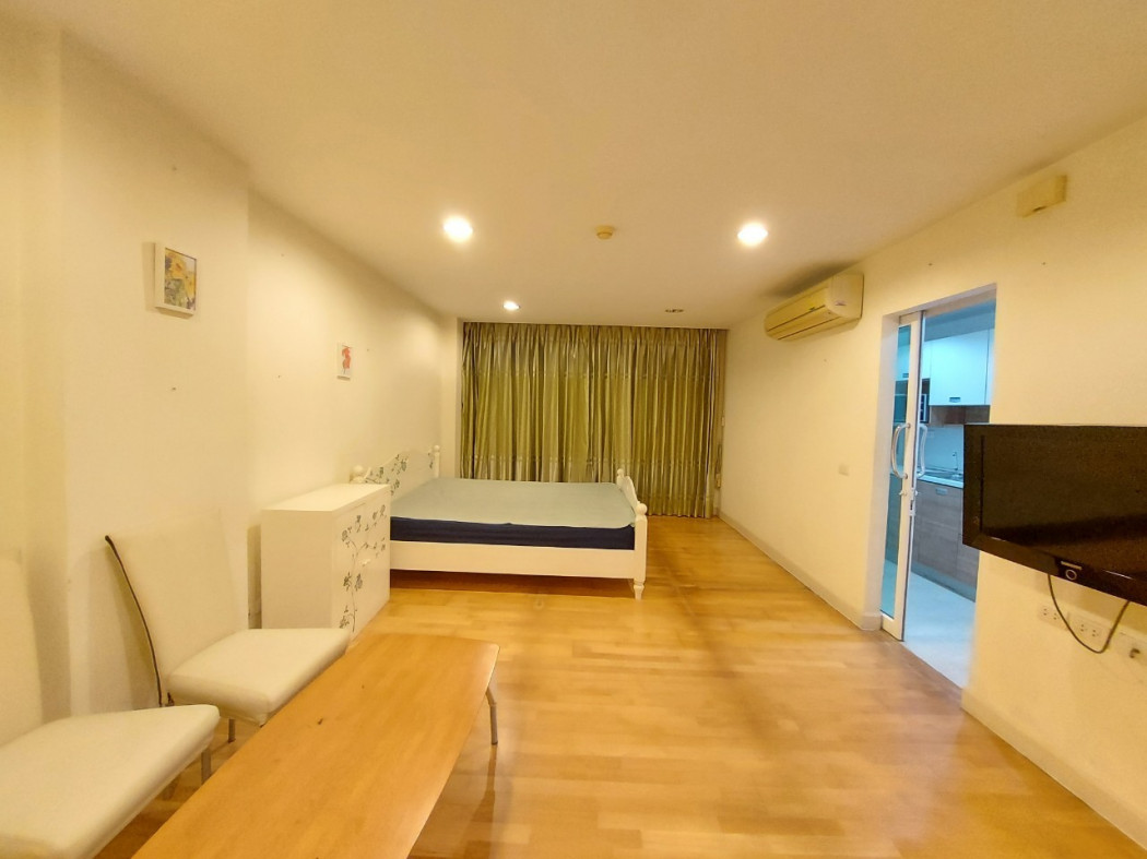 ขายคอนโด ห้องกว้าง เดอะ ฟายน์ แอท ริเวอร์ คอนโดมิเนียม 35 ตรม. ครัวแยก มีประตูกั้น รูปที่ 4