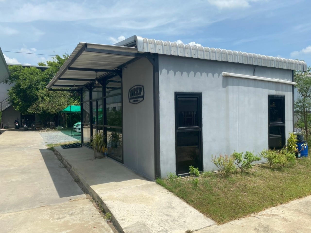ขายโรงงานพร้อมบ้านพัก 24 ห้อง พุทธมณฑล นครปฐม ทำเลดี 2 ไร่ 300 ตรว. มีใบ โรงงาน.4 ไม่รวมเครื่องจักร รูปที่ 2
