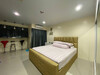 รูปย่อ คอนโด @East Condominium (แอทอีสต์ คอนโดมิเนียม) บางแสน 1.3ล้านบาท รวมโอน รีโนเวทใหม่ทั้งห้อง ถนนบางแสน รูปที่7