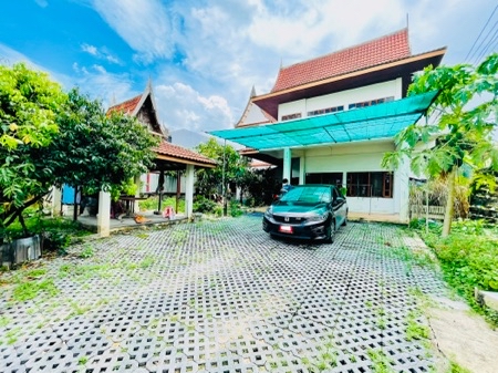 ขาย บ้านเดี่ยว ทรงเรือนไทยเสนานิคม 1 ซอย 26 แยก 1 250 ตรม. 95 ตร.วา ทำเลสุดยอด ใกล้รถไฟฟ้า ตกแต่งทรงไทยโบราณใช้ไม้สักทั้งหลัง รูปที่ 3