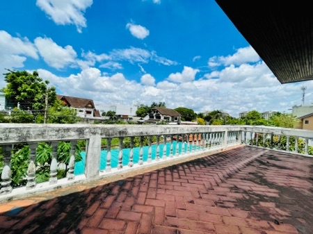 ขาย บ้านเดี่ยว ทรงเรือนไทยเสนานิคม 1 ซอย 26 แยก 1 250 ตรม. 95 ตร.วา ทำเลสุดยอด ใกล้รถไฟฟ้า ตกแต่งทรงไทยโบราณใช้ไม้สักทั้งหลัง รูปที่ 10