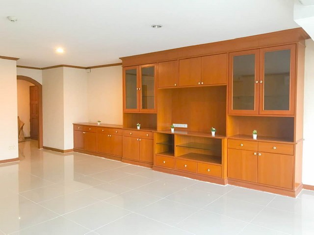 Pet friendly unit available!!! 3beds at Waterford Park Sukhumvit53 รูปที่ 1